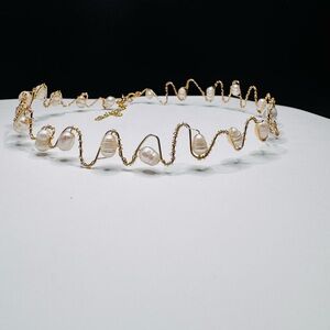 Gold and Pearl Women's Choker